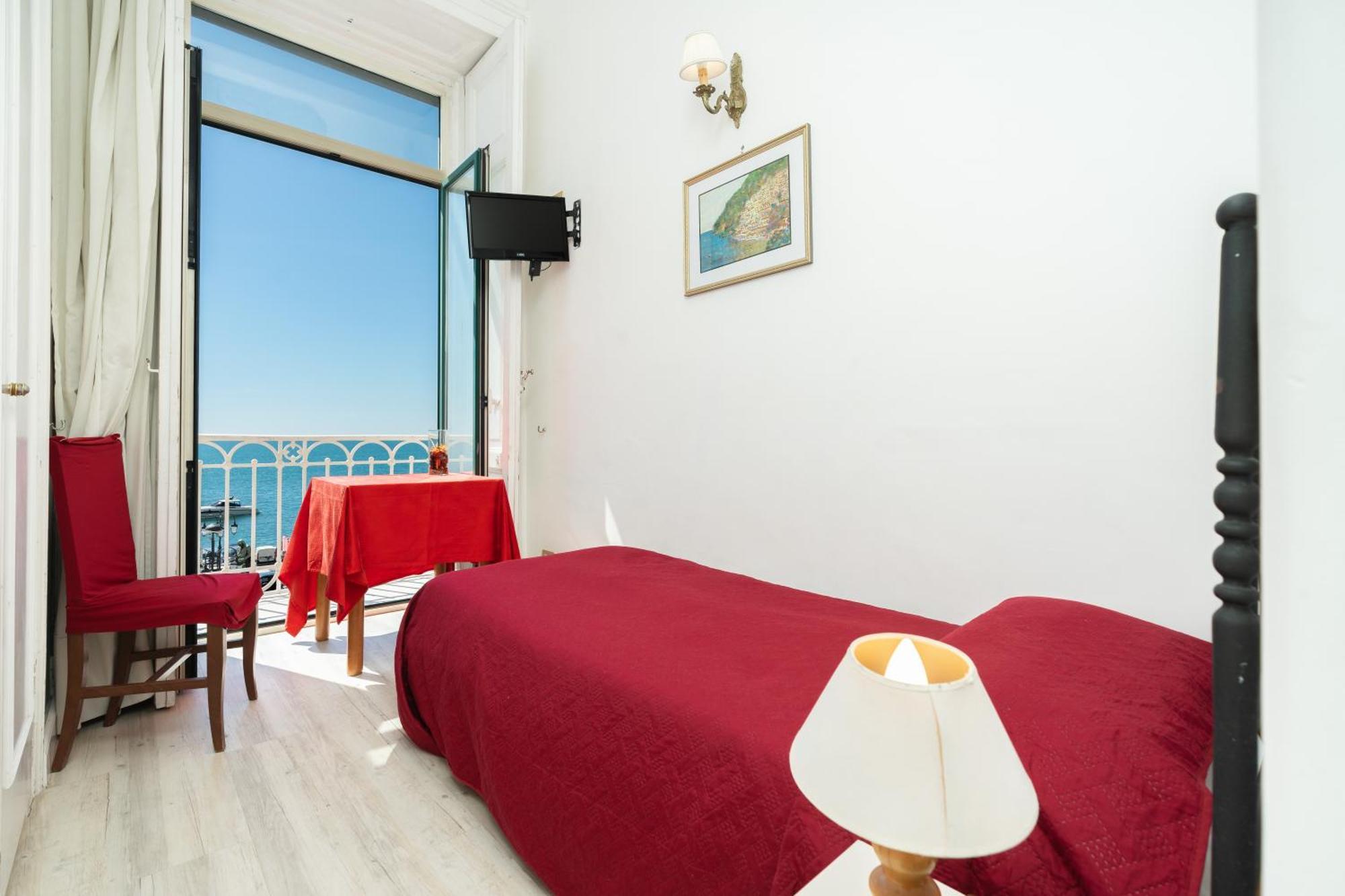 Fontana Hotel 3*