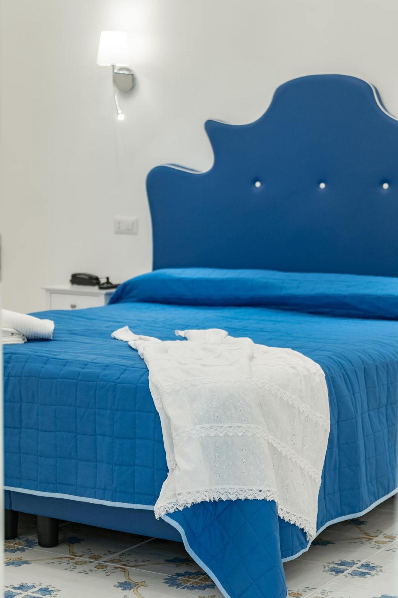 Fontana Hotel 3*